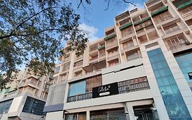 Super Collection O Kudasan Gandhinagar Formerly Hotel Royal Mansion